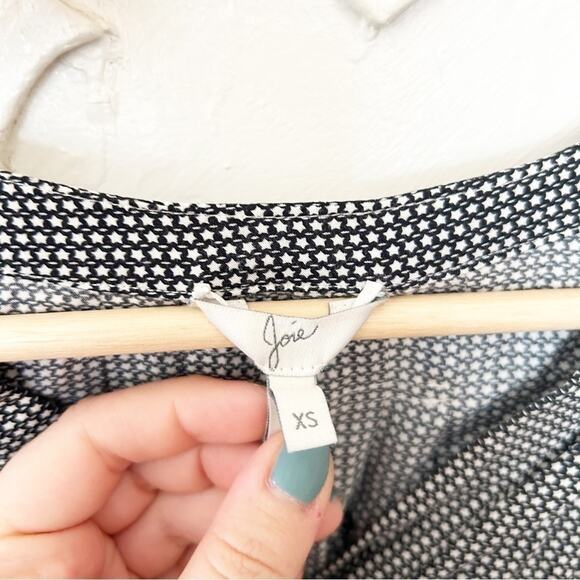 Joie Black White Azbeth Mini Star Puff Sleeve Linen V-Neck Linen Blouse Size XS - Picture 4 of 8